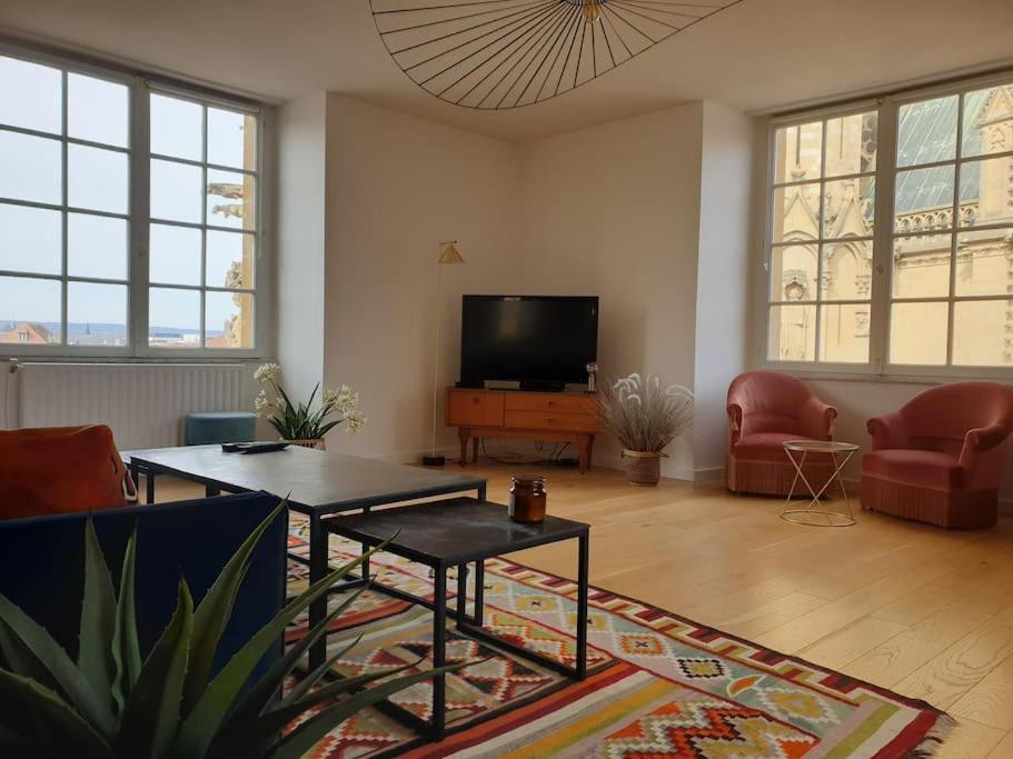 En Plein Coeur De Avec Vue Exceptionnelle Sur La Cathedrale 2 Personnes, 1 Chambre Appartement