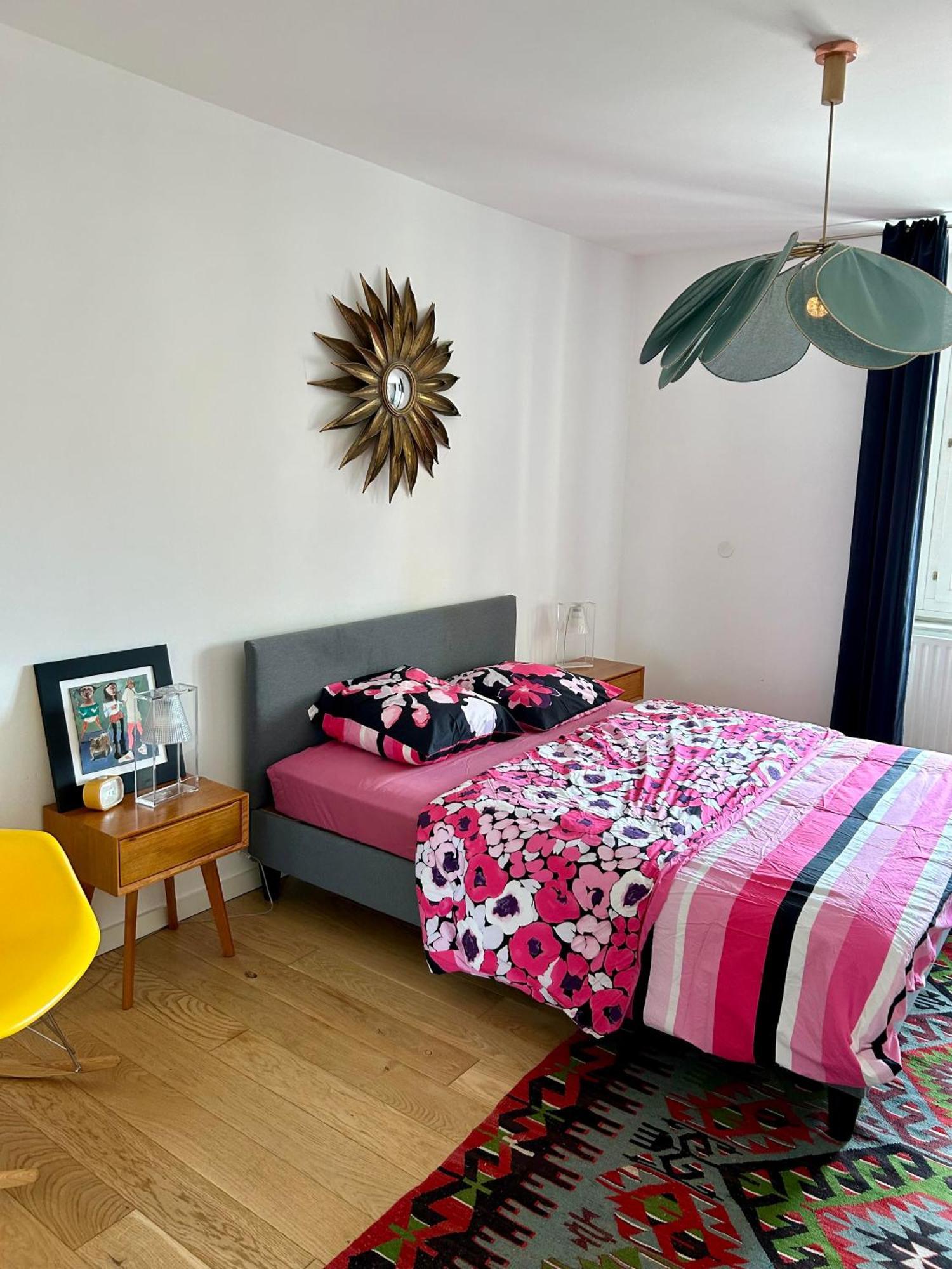 En Plein Coeur De Avec Vue Exceptionnelle Sur La Cathedrale 2 Personnes, 1 Chambre Appartement *